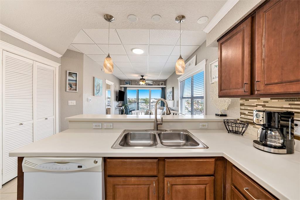 13999 Gulf Boulevard, Unit 406 St. Petersburg, FL 33708 - Photo 14 of 35