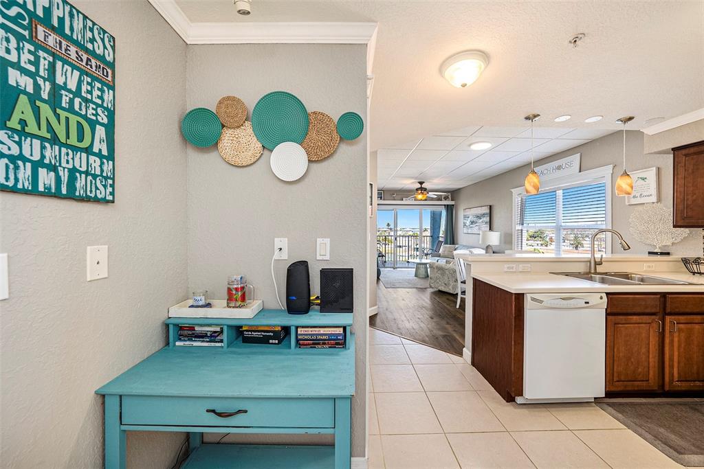 13999 Gulf Boulevard, Unit 406 St. Petersburg, FL 33708 - Photo 15 of 35