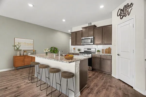 $2,100 | 611 Saddle Club Way, Princeton, TX 75407