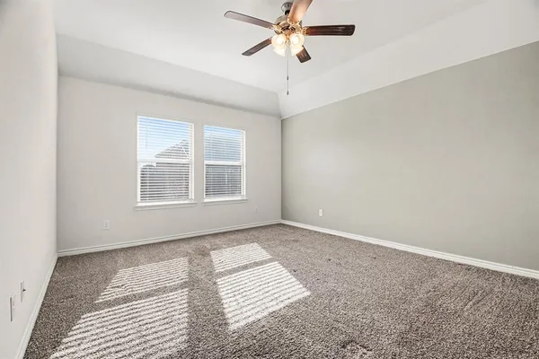 $2,100 | 611 Saddle Club Way, Princeton, TX 75407