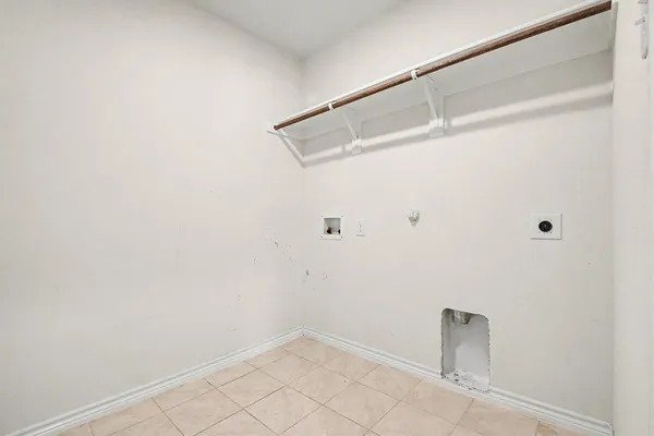 $2,100 | 611 Saddle Club Way, Princeton, TX 75407