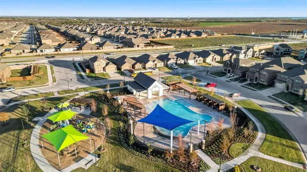 $2,100 | 611 Saddle Club Way, Princeton, TX 75407