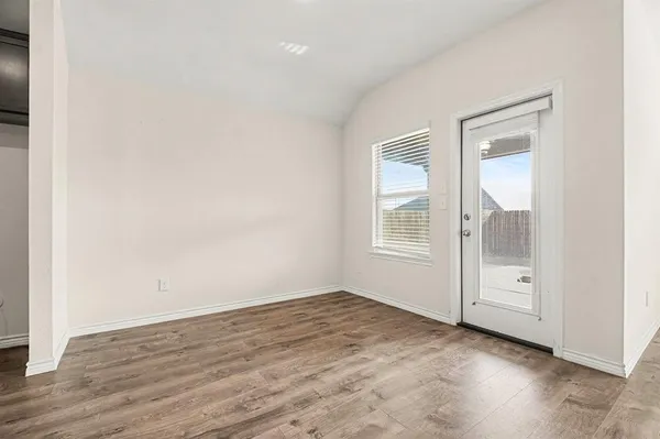 $2,100 | 611 Saddle Club Way, Princeton, TX 75407