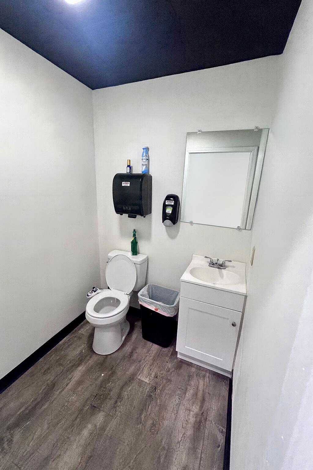 208 East Walnut Avenue Dalton, GA 30721 - Photo 12 of 16 87608117-85AB-4CE0-932F-726564E32631