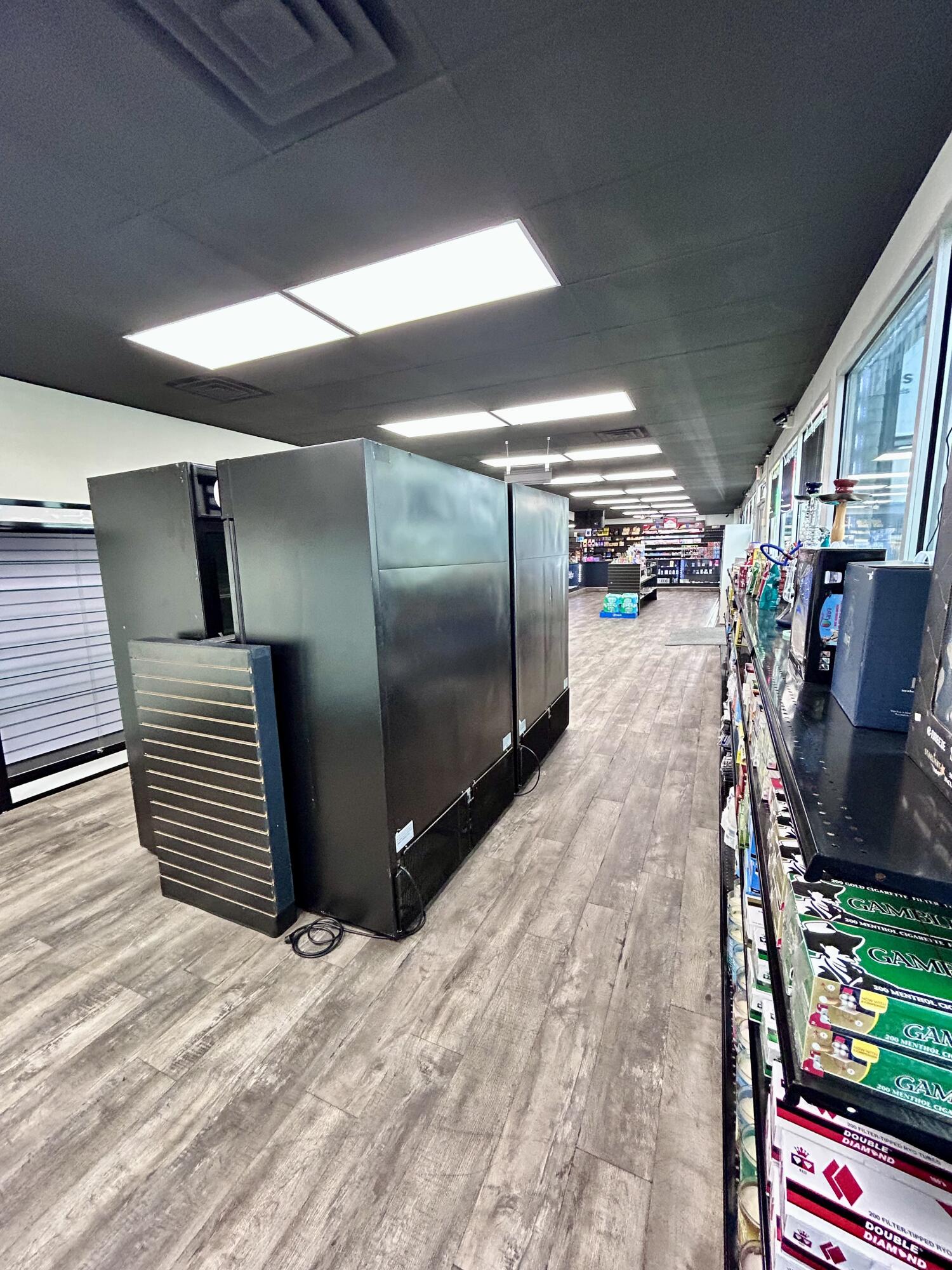 208 East Walnut Avenue Dalton, GA 30721 - Photo 7 of 16 IMG_9536