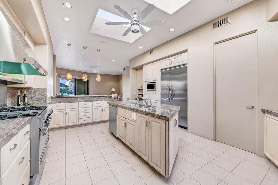 45625 Apache Road Indian Wells, CA 92210 - Photo 11 of 33 a27