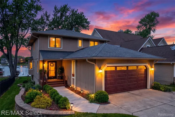 $850,000 | 11476 Moffett Court, Fenton, MI 48430