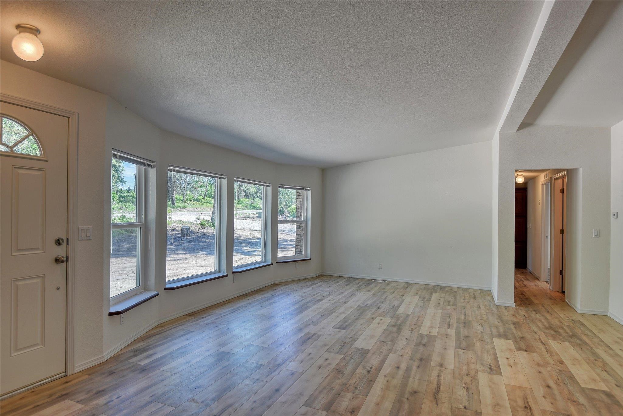 4930 Mason Road Clayton, WA 99110 - Photo 4 of 47