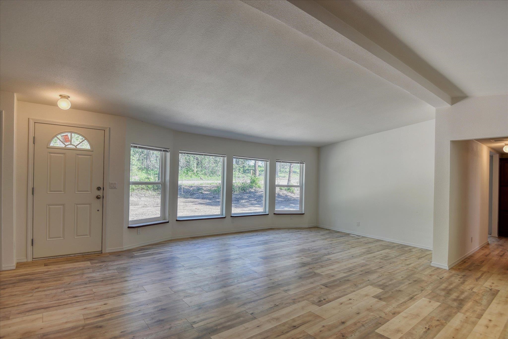 4930 Mason Road Clayton, WA 99110 - Photo 5 of 47