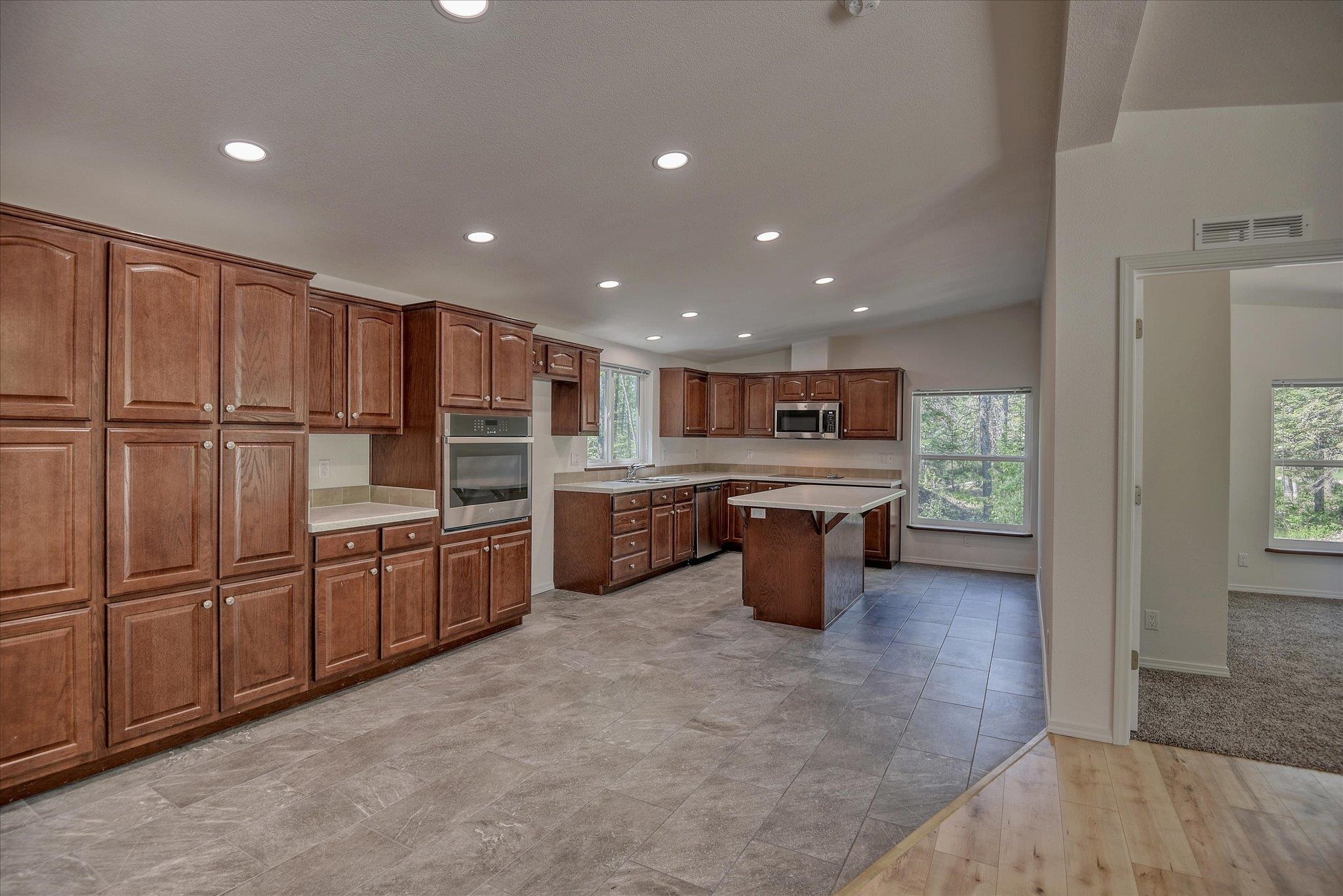 4930 Mason Road Clayton, WA 99110 - Photo 8 of 47