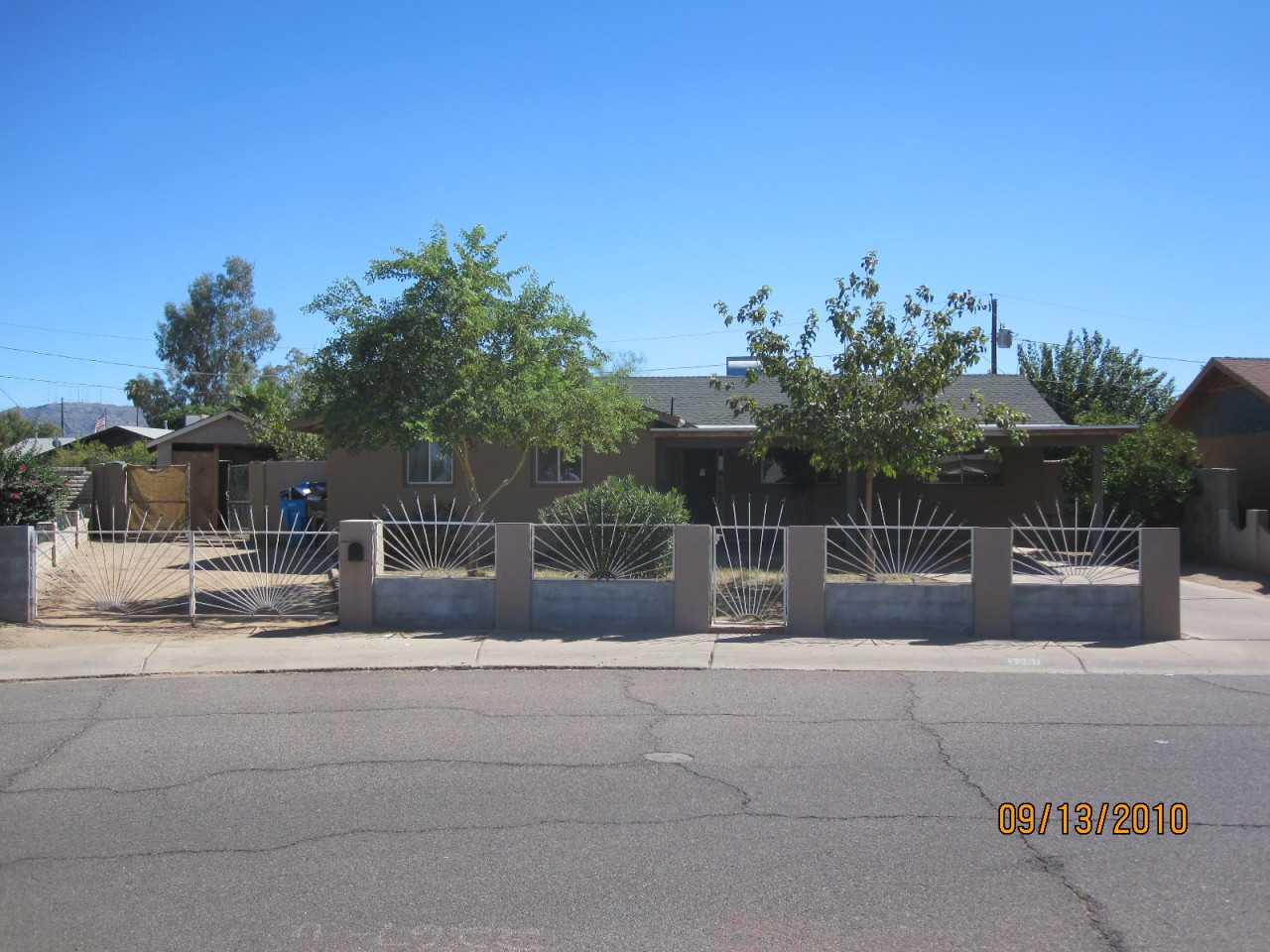 2281 West Pecan Road Phoenix, AZ 85041 - Photo 1 of 9 Front