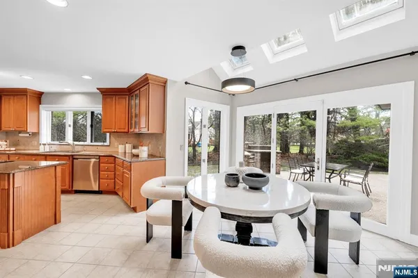 $1,799,995 | 301 Hopper Court, Franklin Lakes, NJ 07417