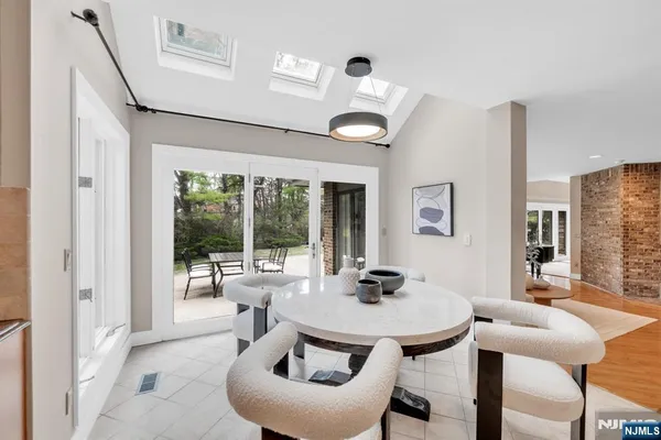 $1,799,995 | 301 Hopper Court, Franklin Lakes, NJ 07417