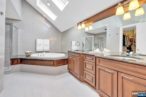 $1,799,995 | 301 Hopper Court, Franklin Lakes, NJ 07417