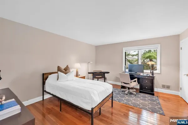 $1,799,995 | 301 Hopper Court, Franklin Lakes, NJ 07417