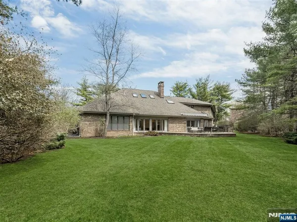 $1,799,995 | 301 Hopper Court, Franklin Lakes, NJ 07417