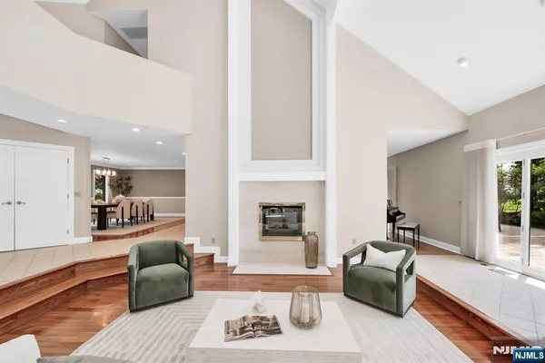 $1,799,995 | 301 Hopper Court, Franklin Lakes, NJ 07417