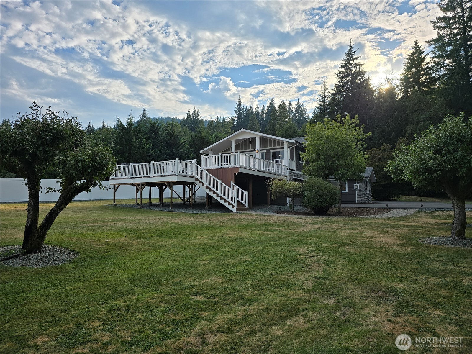 125 Summerland Road Bellingham, WA 98229 - Photo 3 of 39 Gallery Image 3