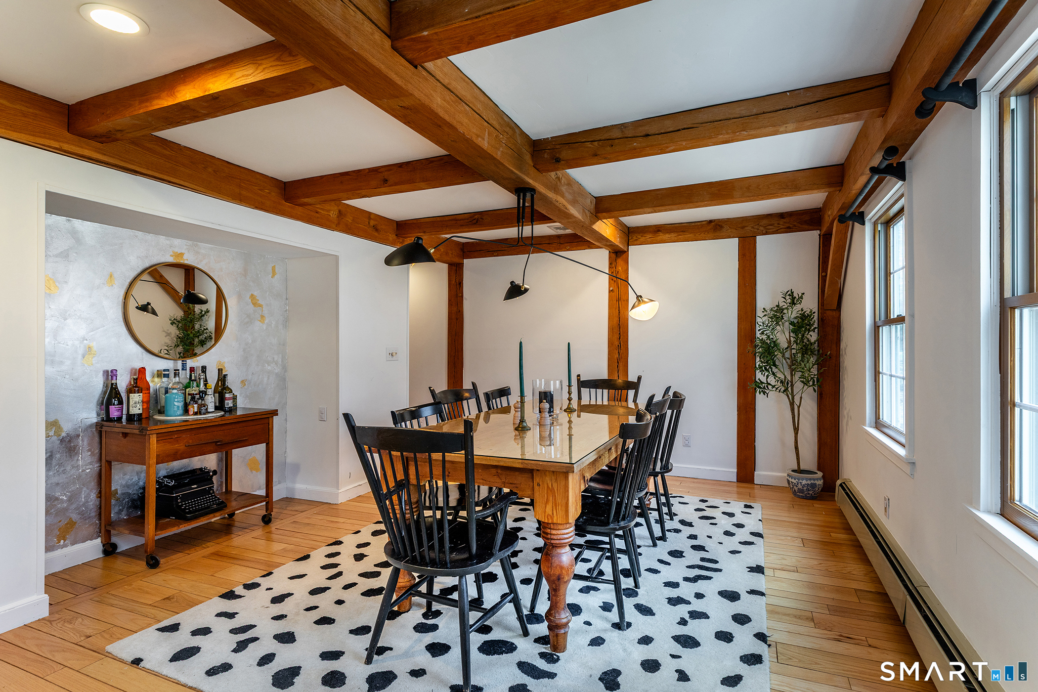 24 Hickory Lane Roxbury, CT 06783 - Photo 4 of 42 a dining room with furniture and window