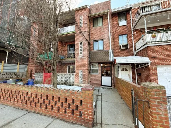 $210,000 | 2606 Cropsey Avenue, Unit 1A | Gravesend