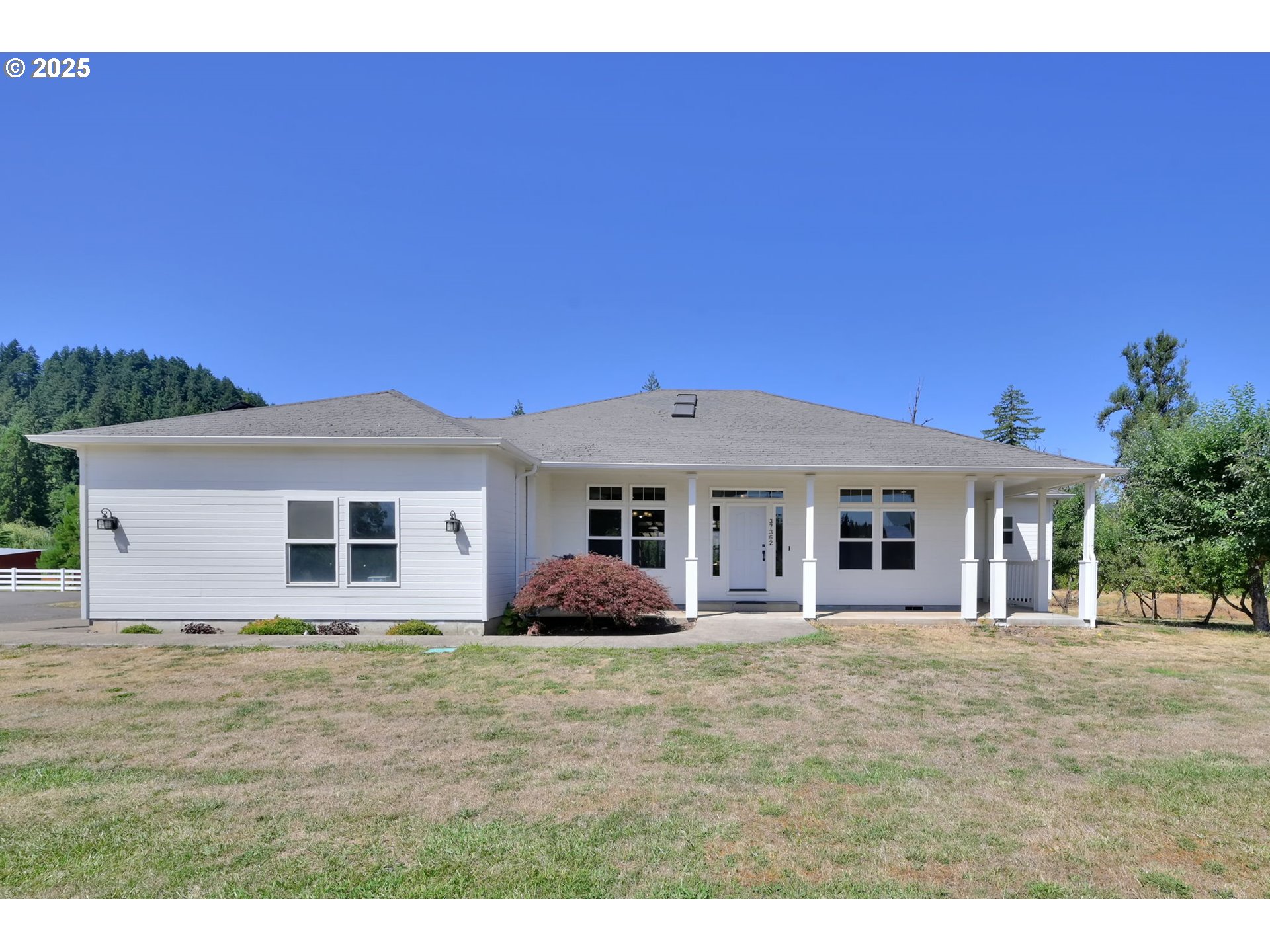 37362 Camp Creek Road Springfield, OR 97478 - Photo 2 of 48 Gallery Image 2