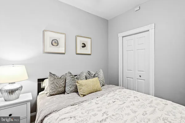 $3,000 | 1211 33rd Street Northwest, Unit 1, Washington, DC 20007