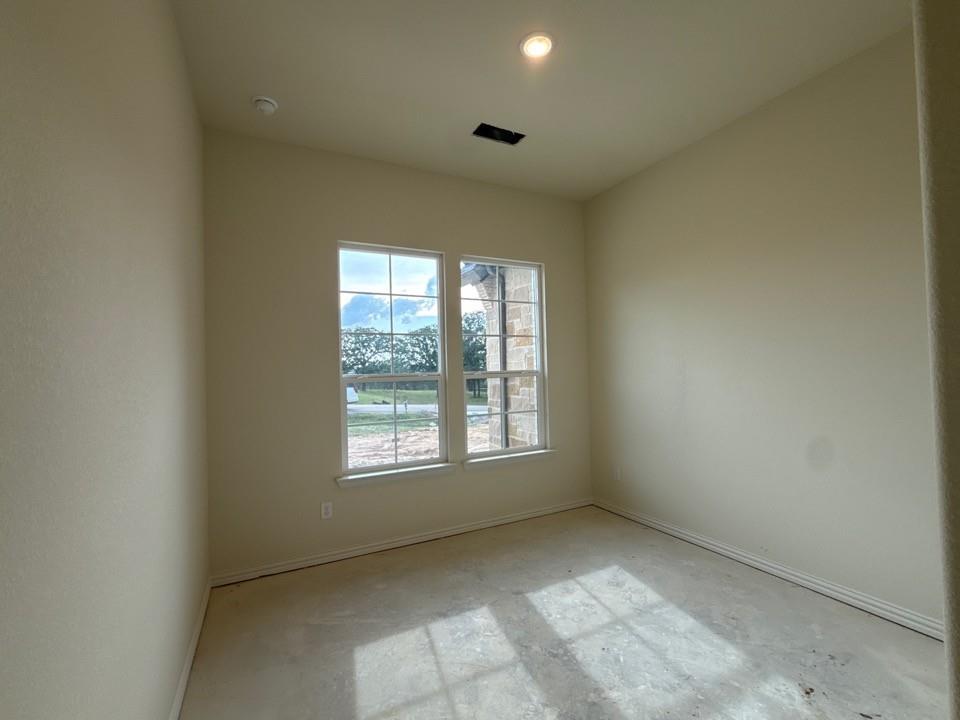 128 Oak Grv Way Springtown, TX 76082 - Photo 9 of 19