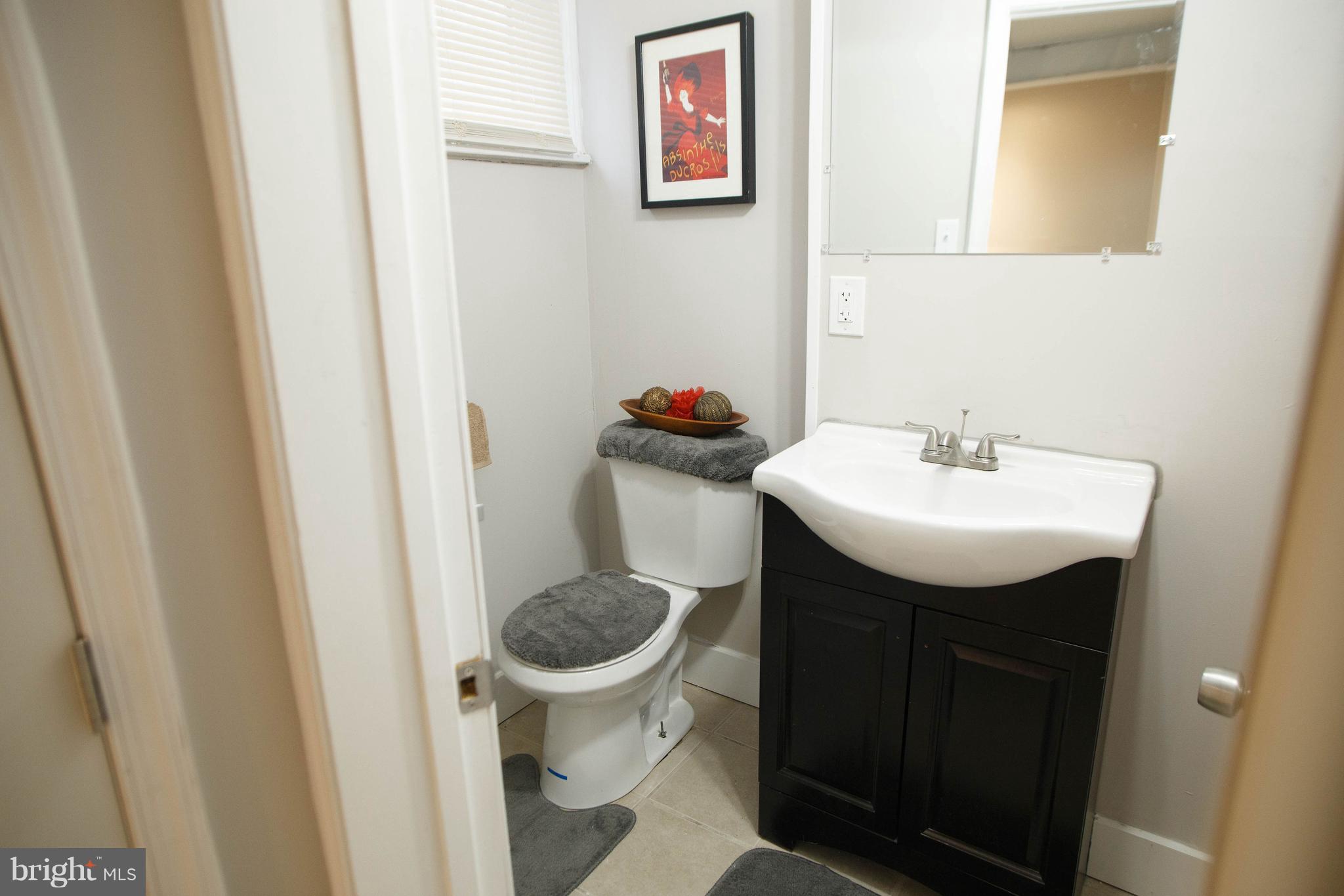 1550 Sheffield Road Baltimore, MD 21218 - Photo 27 of 34 Lower Full Bath