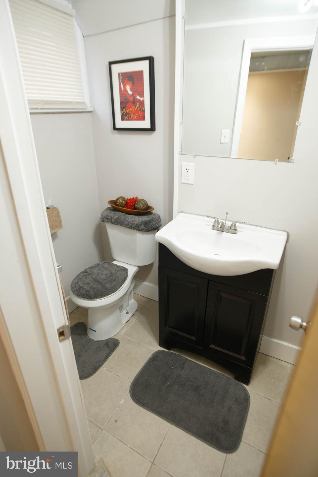 1550 Sheffield Road Baltimore, MD 21218 - Photo 28 of 34 Lower Full Bah