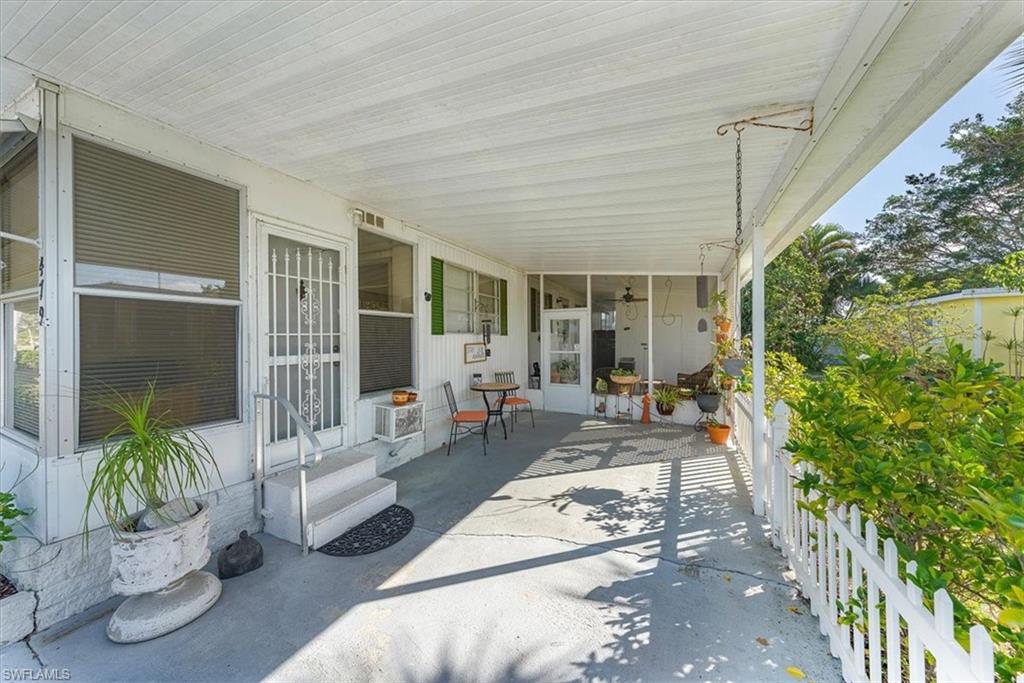 479 Riviera Boulevard West Naples, FL 34112 - Photo 3 of 21 Gallery Image 3
