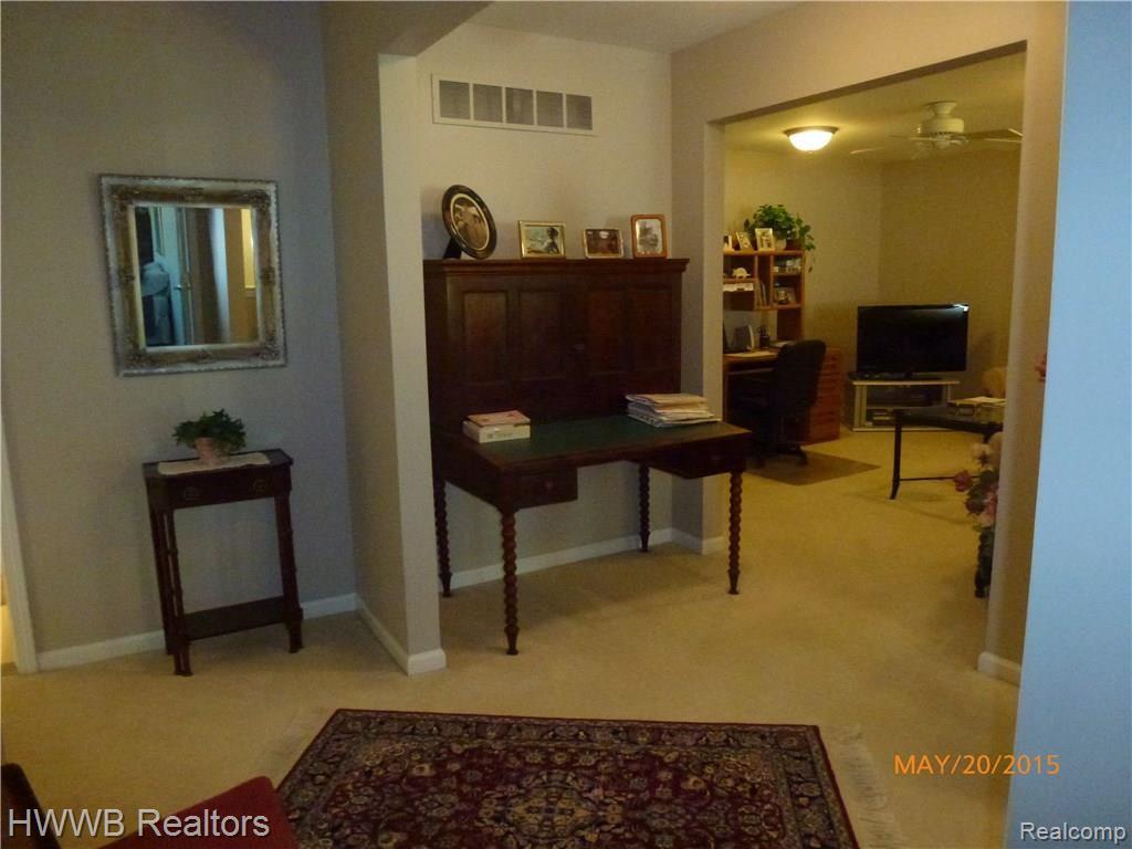 3561 Windingbrook Circle, Unit 93 Rochester Hills, MI 48309 - Photo 13 of 22