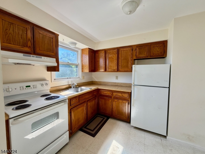 7 Oak Ridge Road West Milford, NJ 07435 - Photo 6 of 7