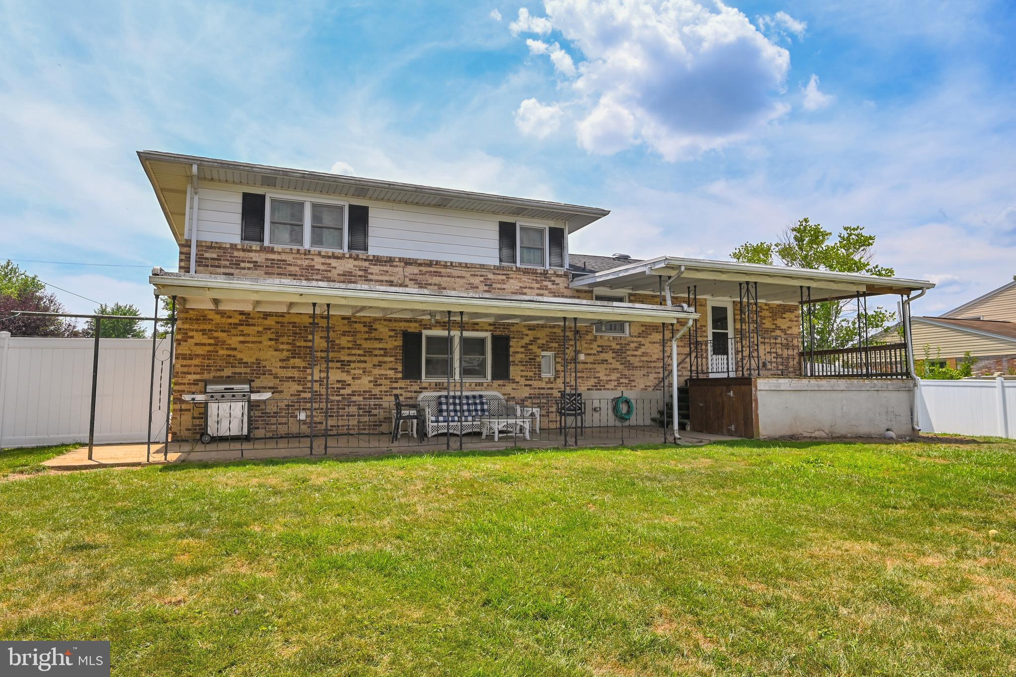 1761 Sapphire Road York, PA 17408 - Photo 36 of 45 Gallery Image 36