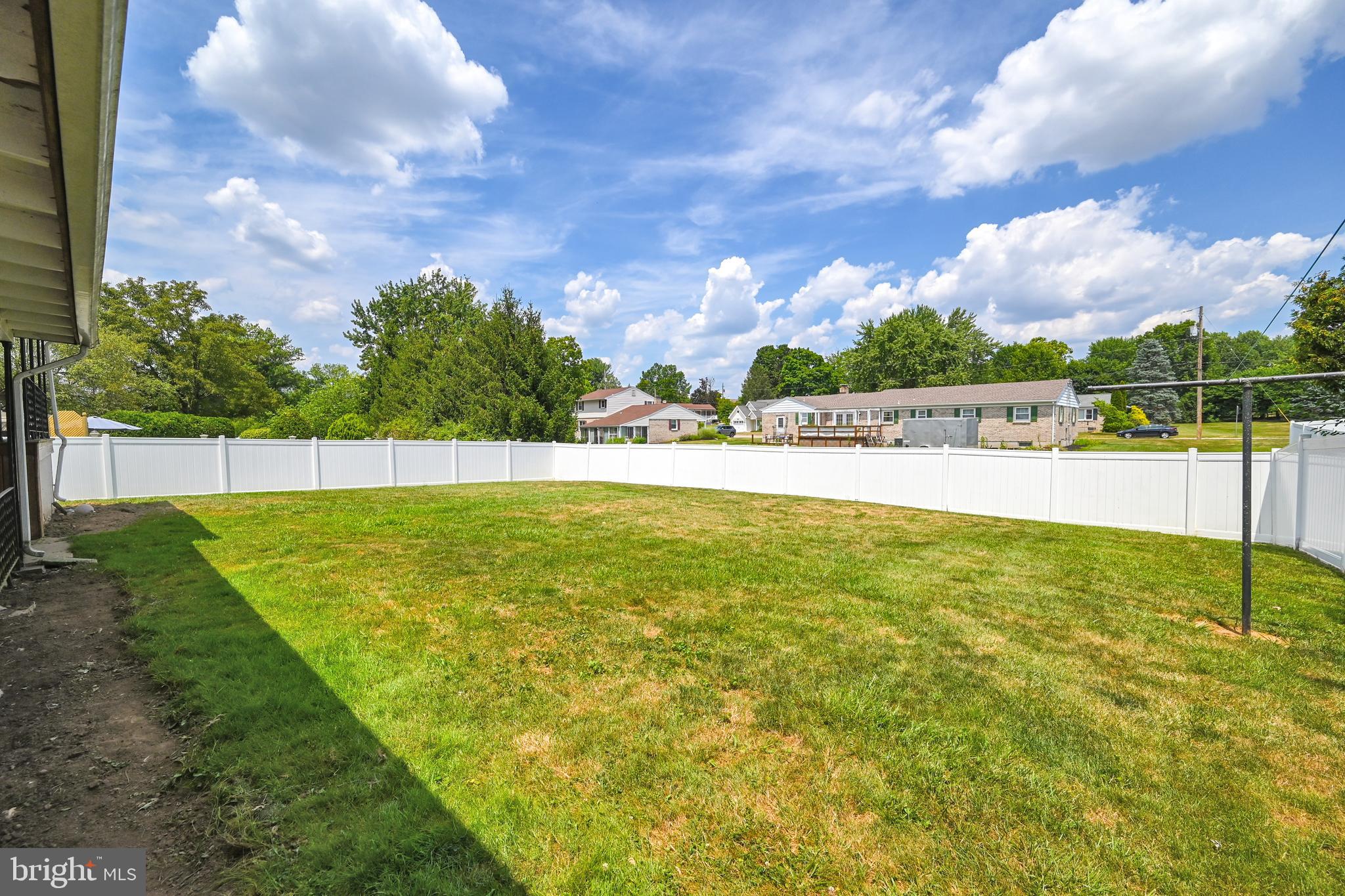 1761 Sapphire Road York, PA 17408 - Photo 40 of 45 Gallery Image 40