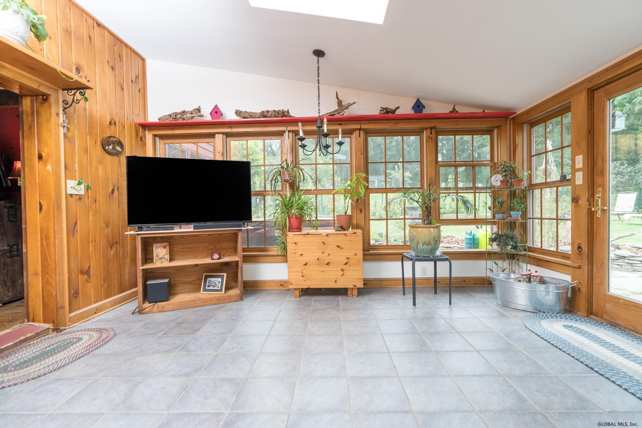 257 Mcclellan Road Schodack, NY 12123 - Photo 23 of 85 Photo 23