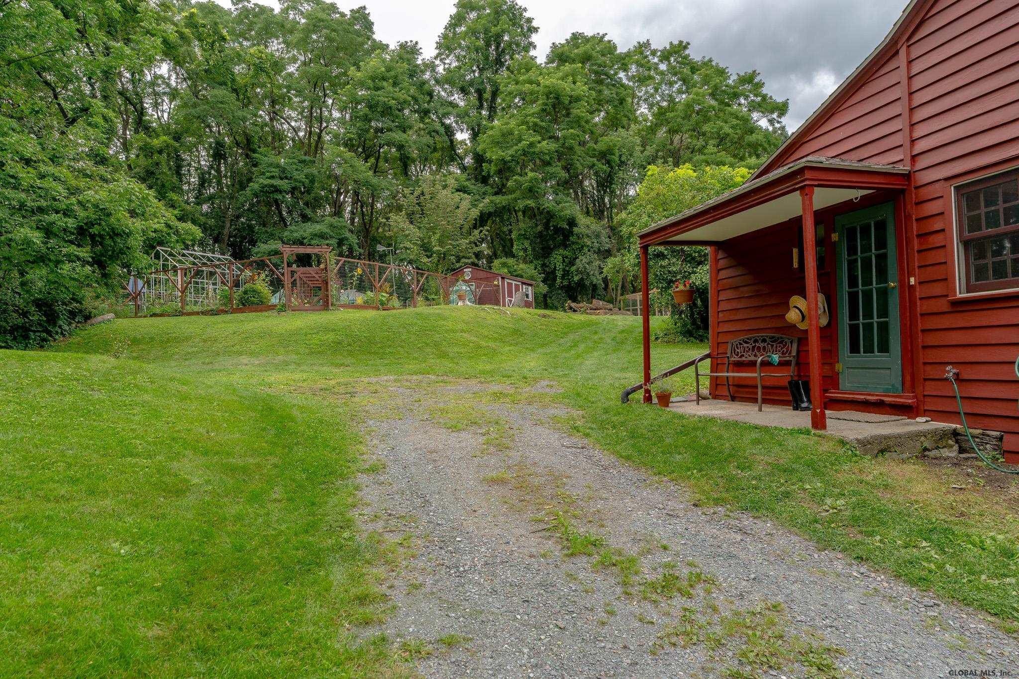 257 Mcclellan Road Schodack, NY 12123 - Photo 4 of 85 Photo 4