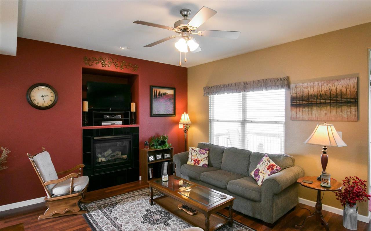 70 South Park Ridge Road North Liberty, IA 52317 - Photo 2 of 25 Gallery Image 2