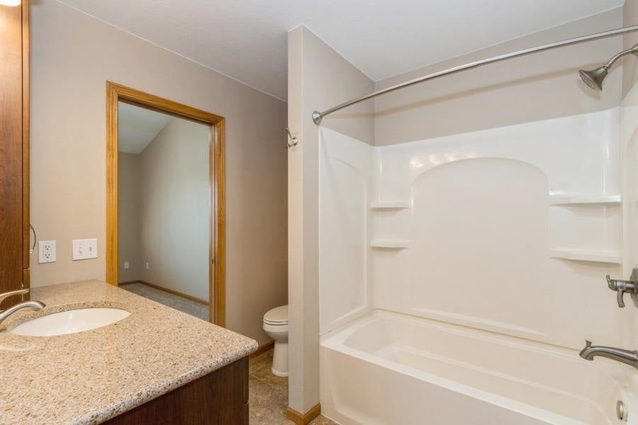 1603 Ranier Drive Iowa City, IA 52246 - Photo 14 of 31 Gallery Image 14