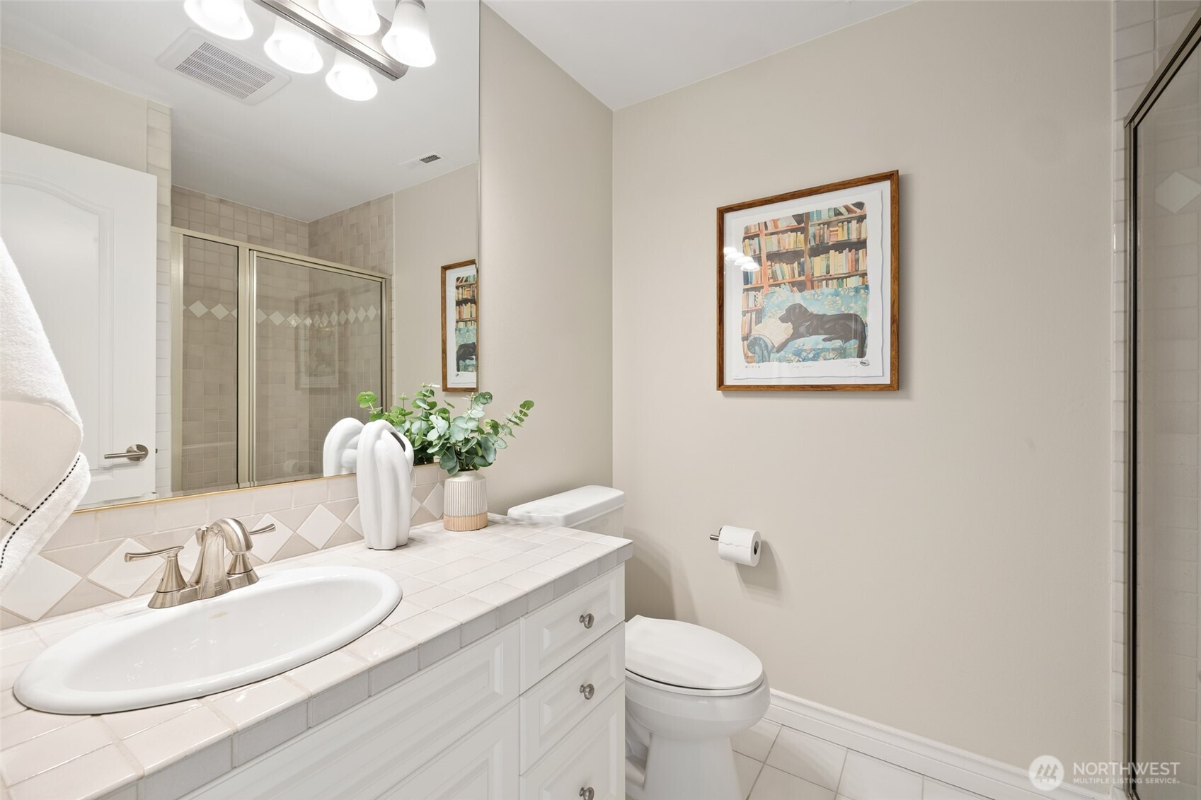 8144 West Mercer Way Mercer Island, WA 98040 - Photo 31 of 40