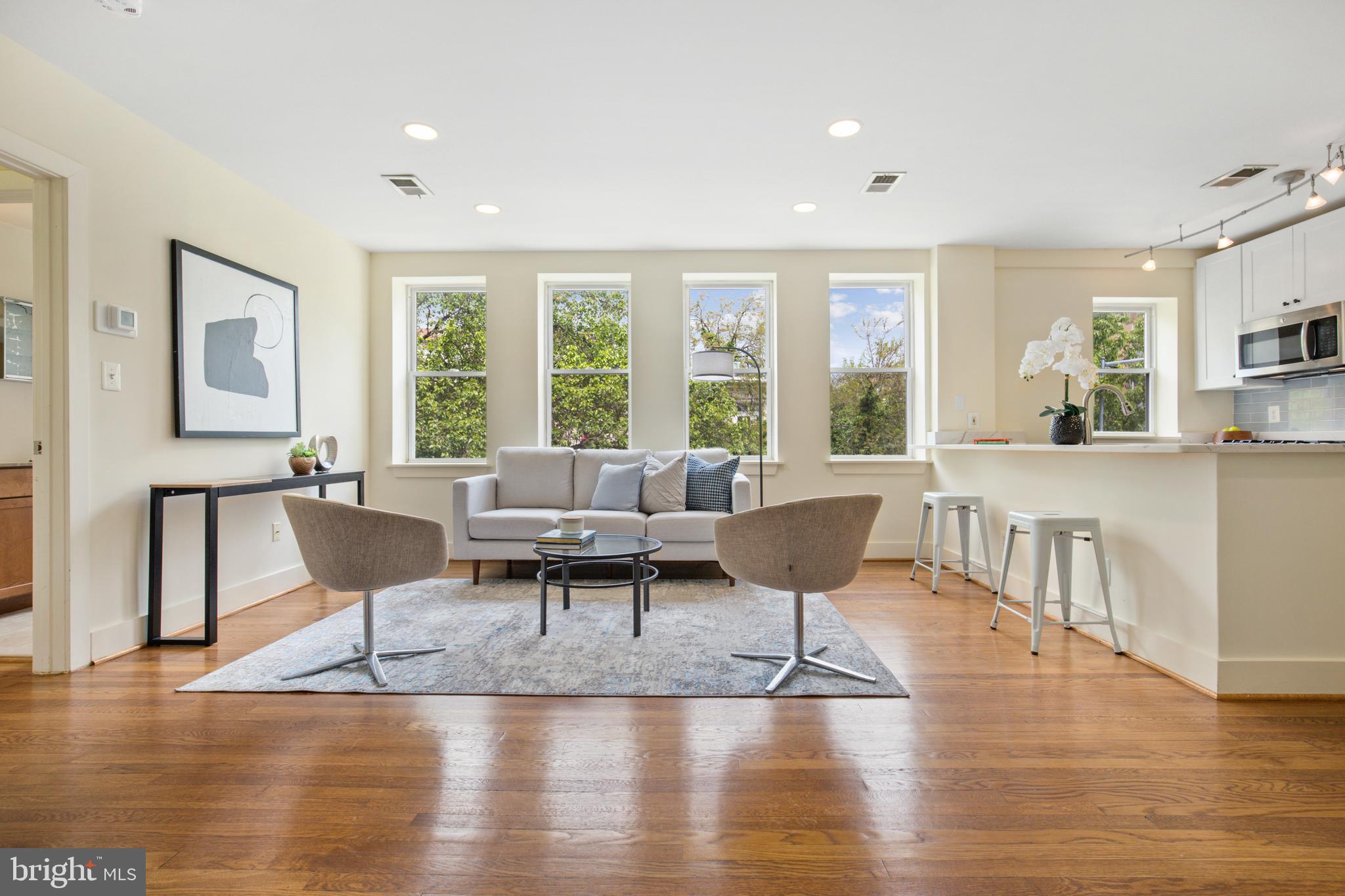 2656 15th Street Northwest, Unit 202 Washington, DC 20009 - Photo 4 of 35