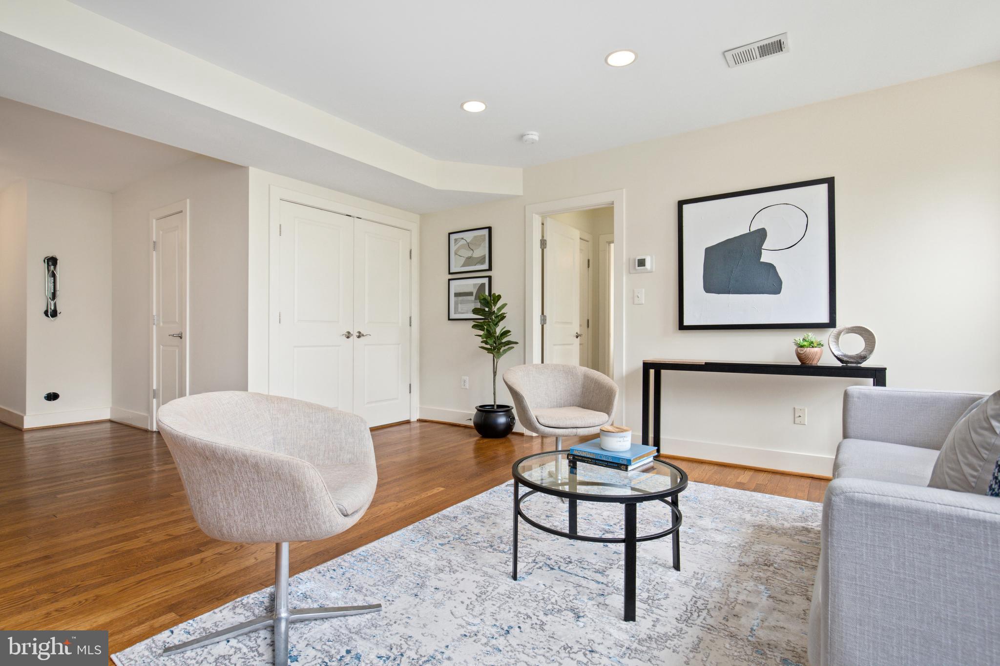 2656 15th Street Northwest, Unit 202 Washington, DC 20009 - Photo 7 of 35