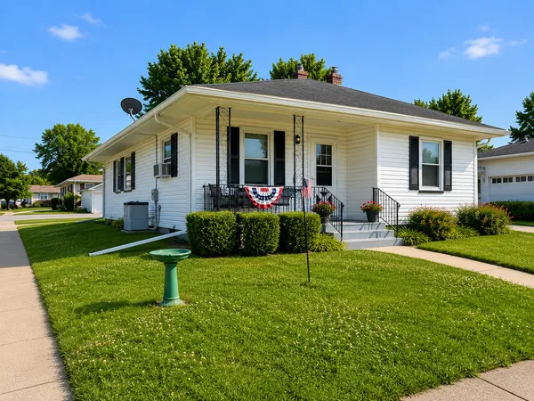 $199,900 | 357 East Florence Street, Oglesby, IL 61348