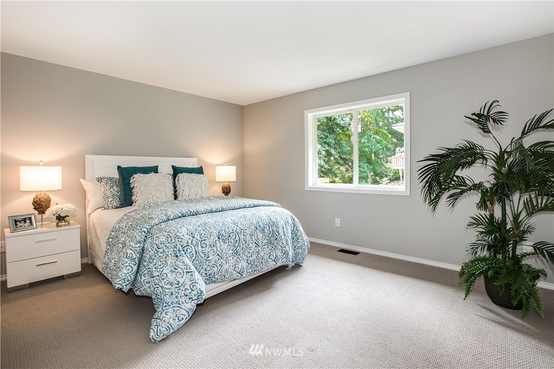 10510 Ross Road Bothell, WA 98011 - Photo 8 of 24 Gallery Image 8