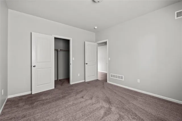 $349,900 | 719 Samantha Lane, Belton, MO 64012