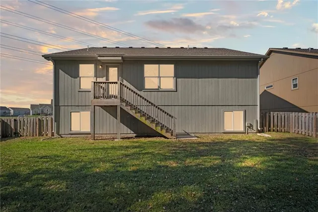 $349,900 | 719 Samantha Lane, Belton, MO 64012