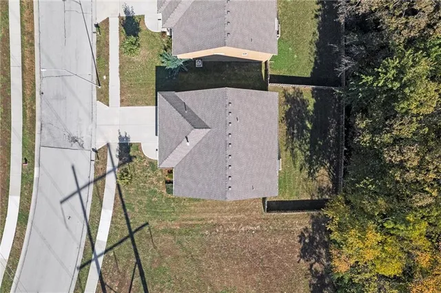 $349,900 | 719 Samantha Lane, Belton, MO 64012