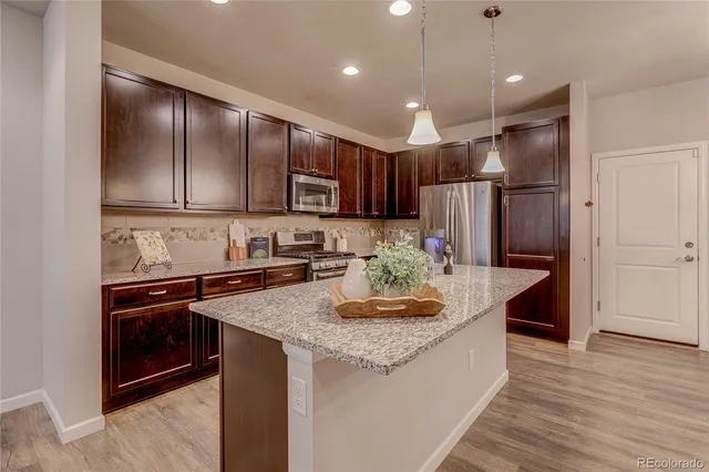 $529,900 | 560 East Dry Creek Place, Littleton, CO 80122