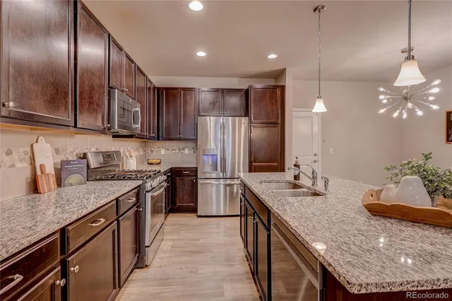 $529,900 | 560 East Dry Creek Place, Littleton, CO 80122