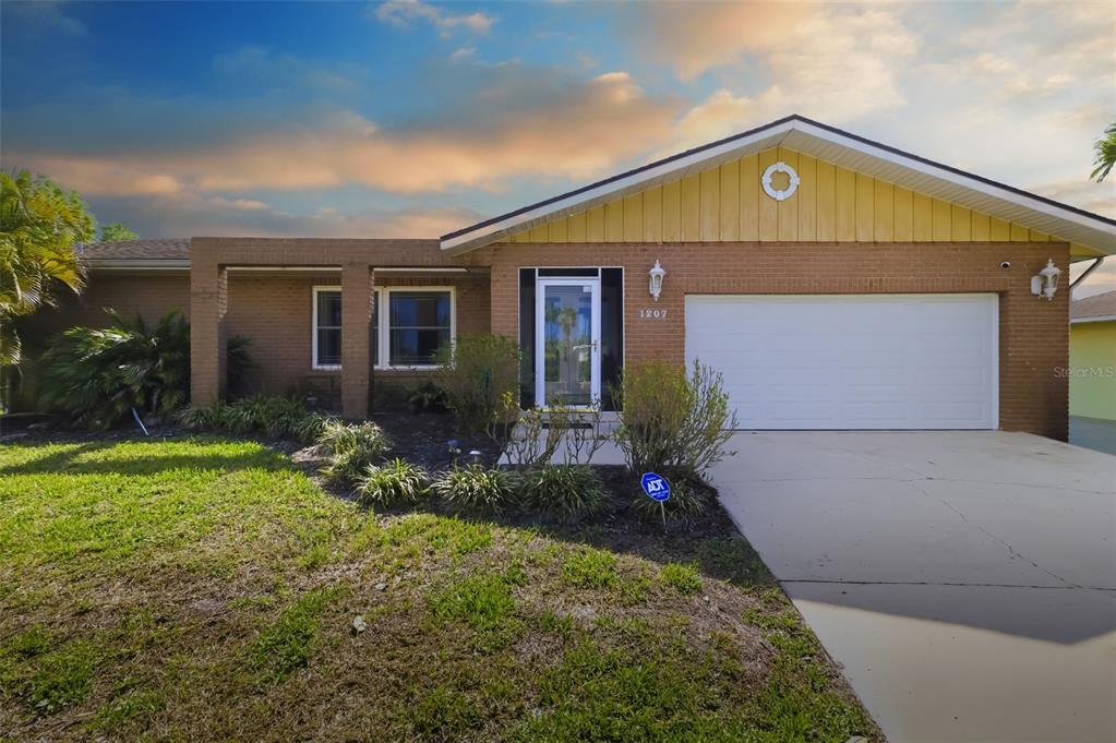 1207 78th Street Northwest Bradenton, FL 34209 - Photo 1 of 56