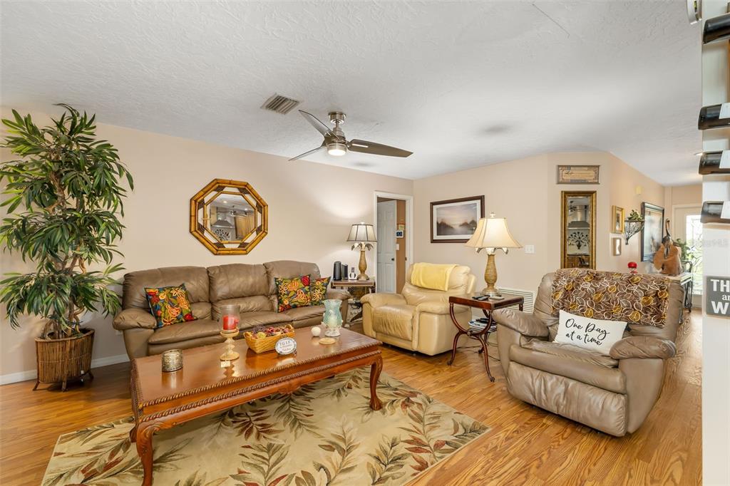 1207 78th Street Northwest Bradenton, FL 34209 - Photo 19 of 56